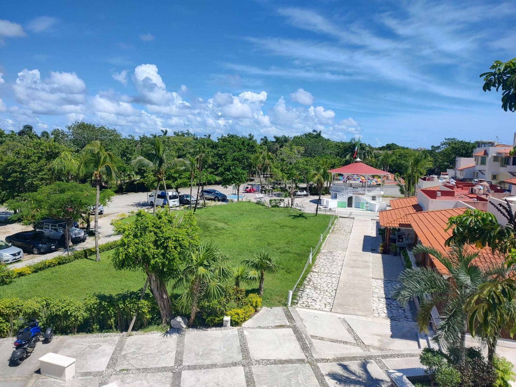 Private Rooms In A Hotel-Type Apartment - Super Located Puerto Aventuras Dış mekan fotoğraf